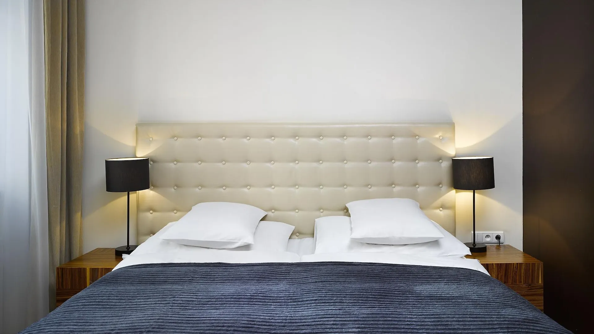 The Icon Hotel & Lounge Praag 4*,